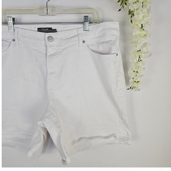 Torrid White Mid Rise Mid Shorts Size 20 Vintage Stretch Denim Cotton Blend - Picture 3 of 11